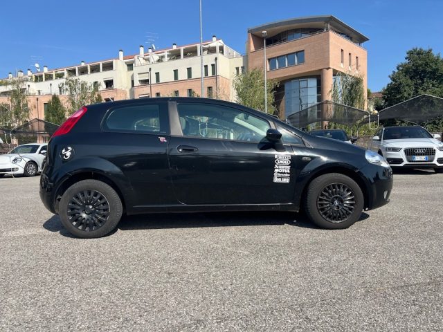 FIAT Grande Punto 1.2 3 porte Dynamic OK NEOPATENTATI Immagine 3