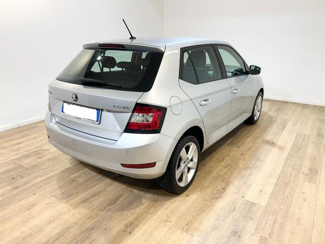 SKODA Fabia 1.0 MPI 60 CV Business Immagine 4