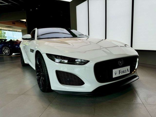 JAGUAR F-Type Coupe 2.0 i4 rwd 300cv , Tetto panorama ,Cerchi 20 Immagine 2