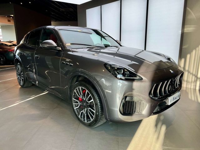 MASERATI Grecale 2.0 mhev GT 300cv auto , ADAS L1 ,Nerissimo pack Immagine 2