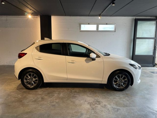 MAZDA 2 1.5 Skyactiv-G M-Hybrid Evolve 90 cv Immagine 4