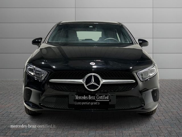 MERCEDES-BENZ A 250 e Auto EQ-Power Sport Navi Immagine 2