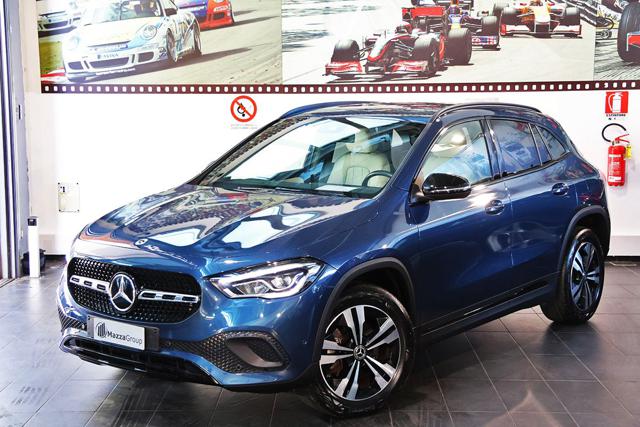 MERCEDES-BENZ GLA 180 Blu Denim metallized