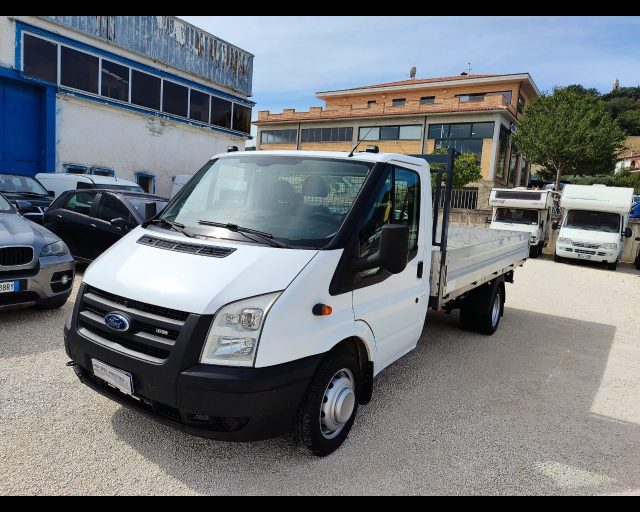 FORD Transit 350L 2.4 TDCi/115 PL-RG Cabinato Immagine 0