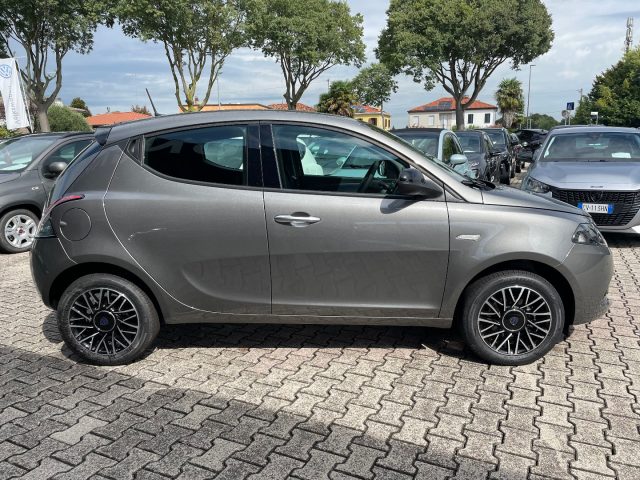 LANCIA Ypsilon 1.0 FireFly 5 porte Hybrid Platino #Pack.Comfort Immagine 3