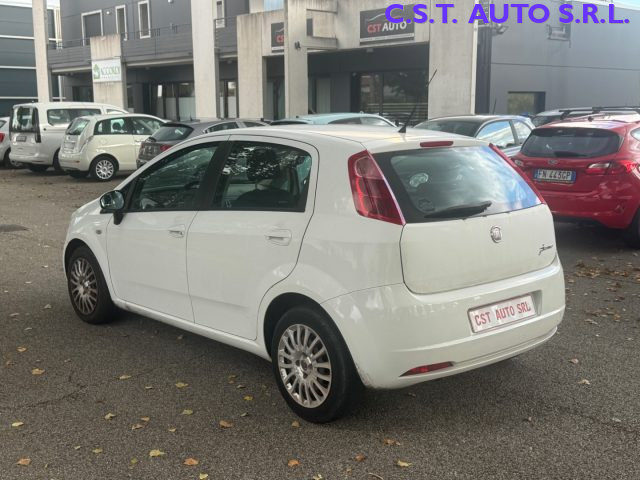 FIAT Grande Punto 1.3 MJT 75 CV 5 porte GIUSTA PER NEOPATENTATI Immagine 4