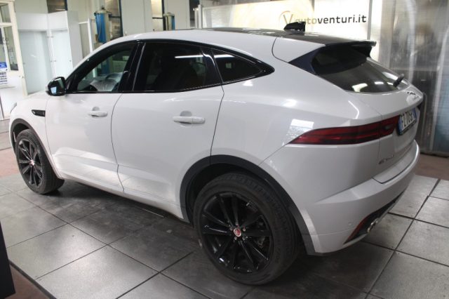 JAGUAR E-Pace 2.0D 150CV AWD R-Dynamic Immagine 3