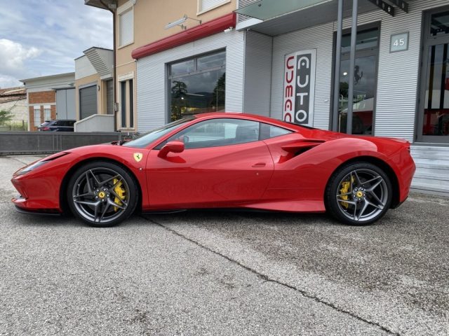 FERRARI F8 Tributo Immagine 4