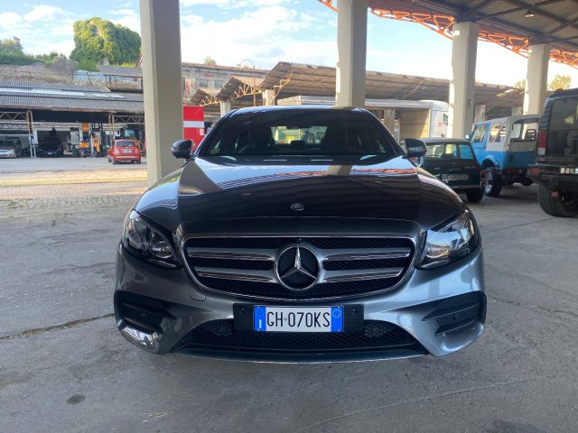 MERCEDES-BENZ E 220 d Auto Premium AMG Immagine 2