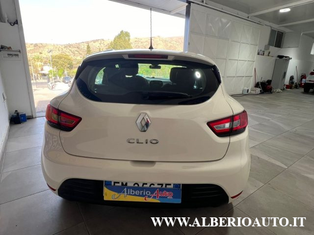 RENAULT Clio dCi 8V 75 CV Start&Stop 5 porte Energy Intens Immagine 4