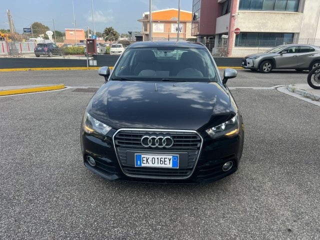 AUDI A1 1.6 TDI Attraction Immagine 0