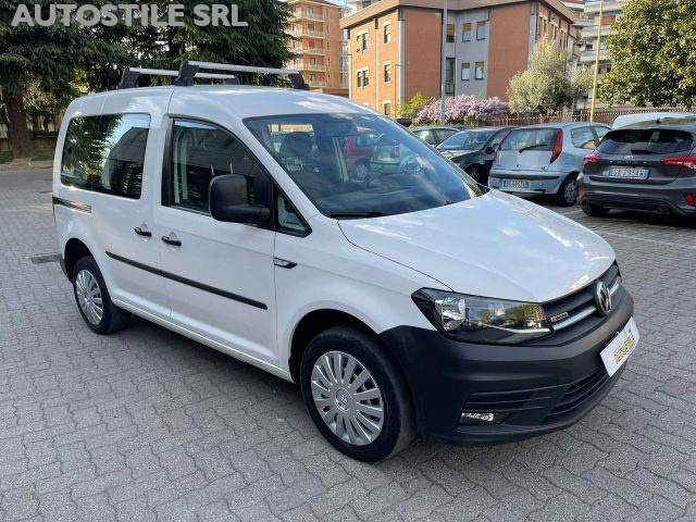 VOLKSWAGEN Caddy 2.0 TDI 122CV 4Motion (4X4)  *AUTOVETTURA 5 Posti Immagine 2