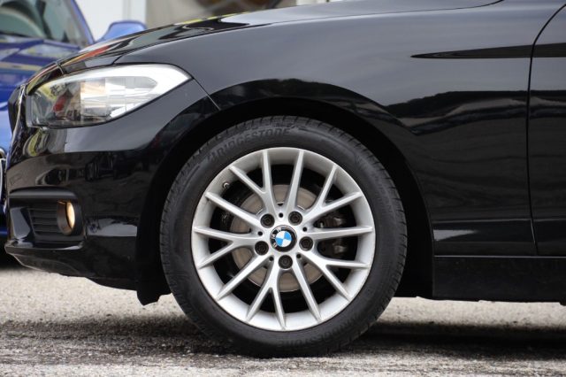 BMW 116 d 5p. Advantage Immagine 2