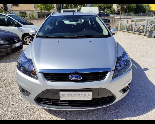 FORD Focus 1.6 TDCi  SW Tit. DPF Immagine 1