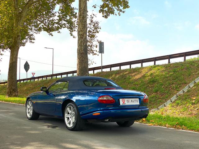 JAGUAR XK8 4.0 Convertibile - Service Jaguar - ASI Immagine 4