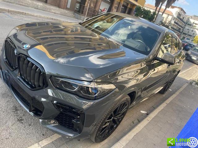 BMW X6 BMW X6 xDrive 40 d Immagine 1