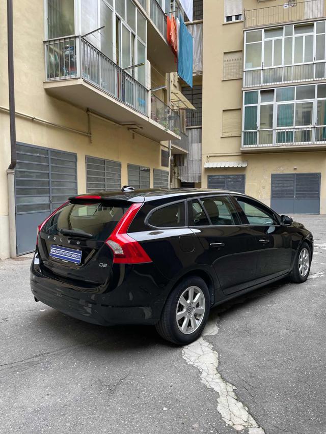 VOLVO V60 D2 1.6 Business Immagine 4