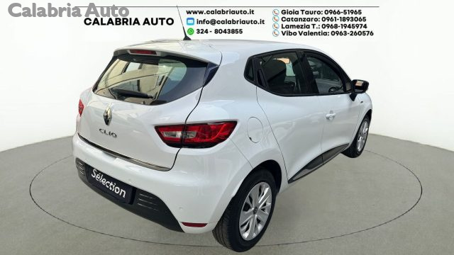 RENAULT Clio 0.9 TCE Moschino Life 75Cv Immagine 3