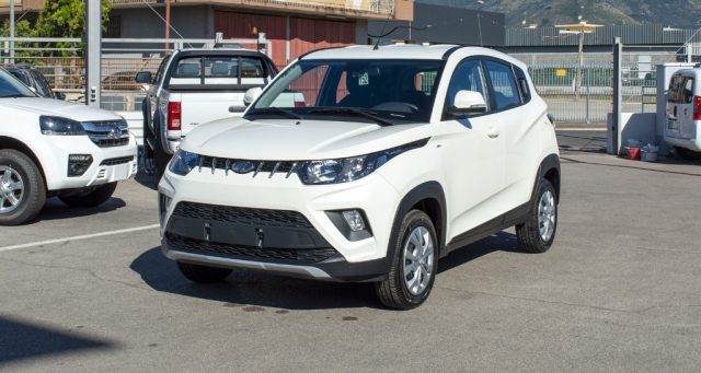 MAHINDRA KUV100 MAHINDRA 1.2 VVT K6+ ( NUOVO ) Immagine 2