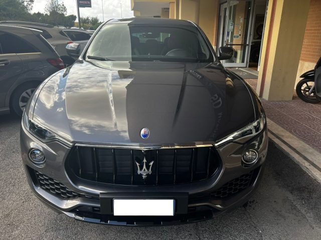 MASERATI Levante V6 Diesel 275 CV AWD Gransport Immagine 1