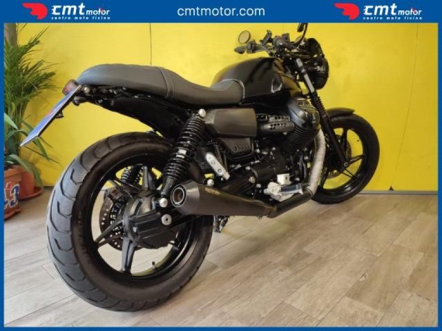 MOTO GUZZI V7 Garantita e Finanziabile Immagine 3