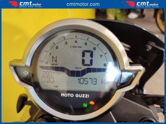 MOTO GUZZI V7 Garantita e Finanziabile Immagine 4