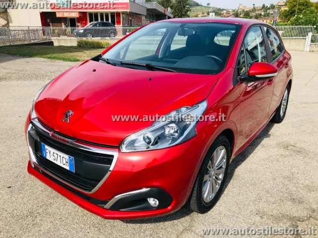 PEUGEOT 208 PureTech 82 Stop&Start 5 porte Allure Immagine 0