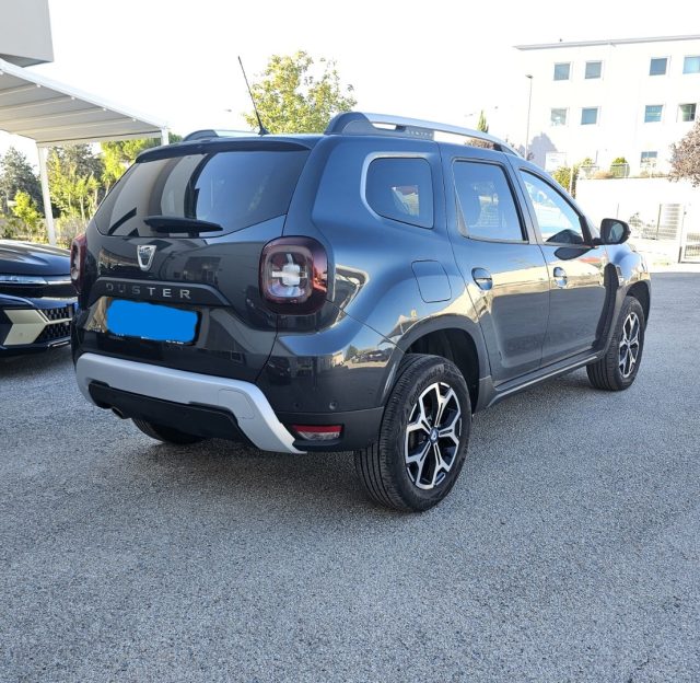 DACIA Duster 1.0 TCe 100 CV ECO-G 4x2 15th Anniversary Immagine 4