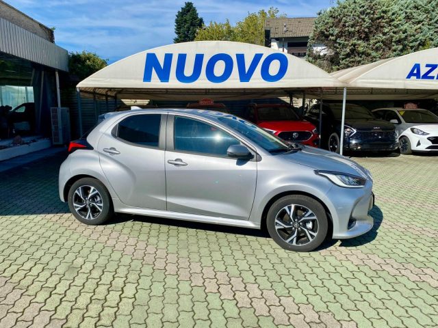 TOYOTA Yaris 1.5 Hybrid 5 porte Trend Immagine 3