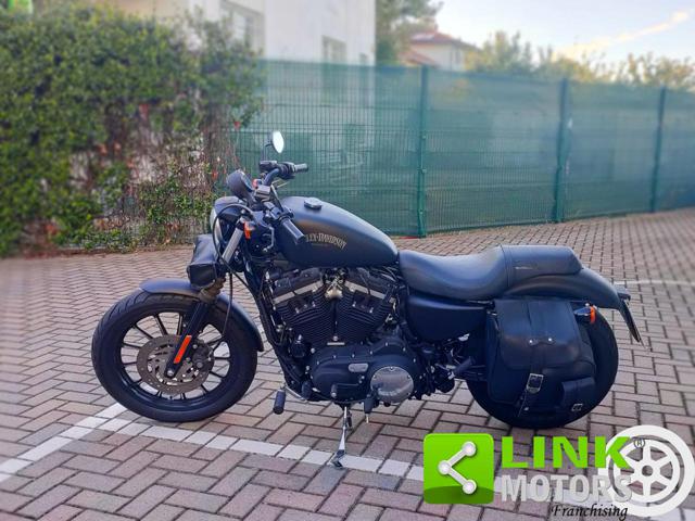 HARLEY-DAVIDSON 883 Iron NUOVA! SOLI 3.800KM! UNIPROPRIETARIO Immagine 3