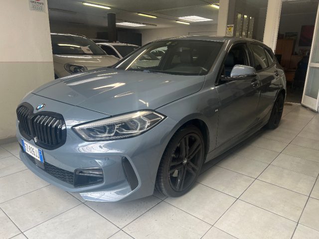 BMW 118 i 5p. Msport Immagine 0