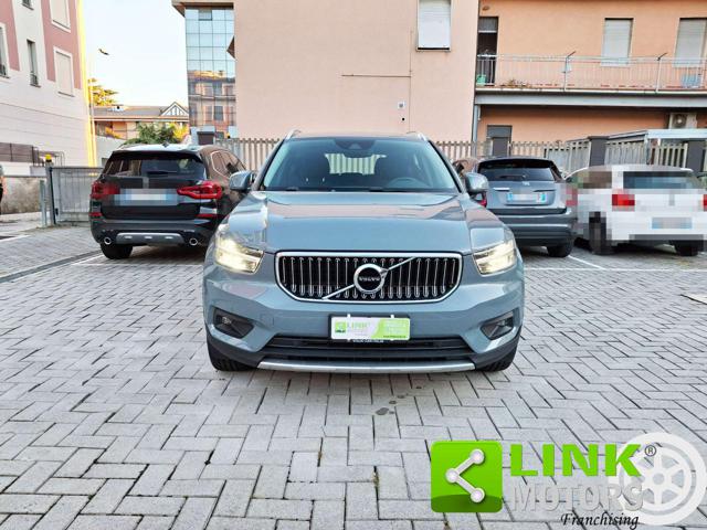 VOLVO XC40 Plug-in Hybrid Inscription Expression GARANZIA Immagine 1