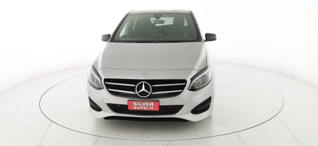 MERCEDES-BENZ B 180 d Sport Immagine 1