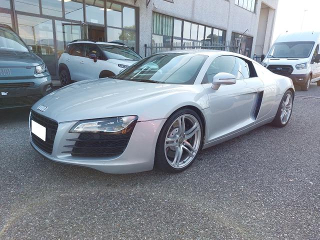 AUDI R8 4.2 V8 FSI quattro R tronic Immagine 0