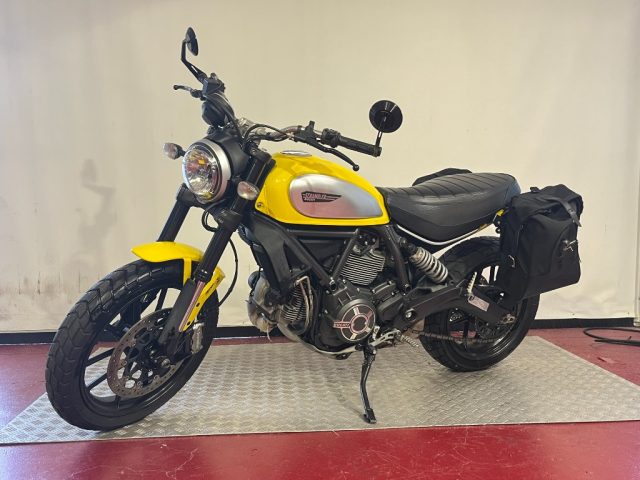 DUCATI Scrambler 800 2017 Immagine 1