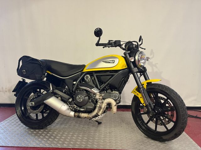 DUCATI Scrambler 800 2017 Immagine 0