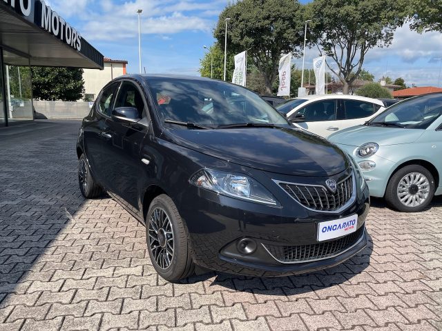 LANCIA Ypsilon 1.0 FireFly 5 porte Hybrid Platino #Pack.Tech Immagine 2