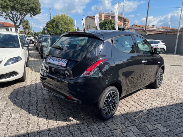 LANCIA Ypsilon 1.0 FireFly 5 porte Hybrid Platino #Pack.Tech Immagine 4