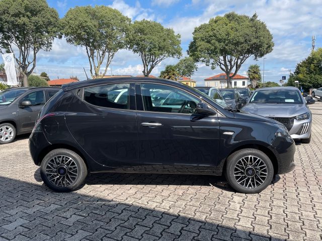 LANCIA Ypsilon 1.0 FireFly 5 porte Hybrid Platino #Pack.Tech Immagine 3