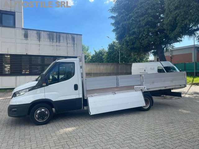 IVECO Daily 35C14 140CV *CASSONE FISSO 5 Metri * GEMELLATO Immagine 1