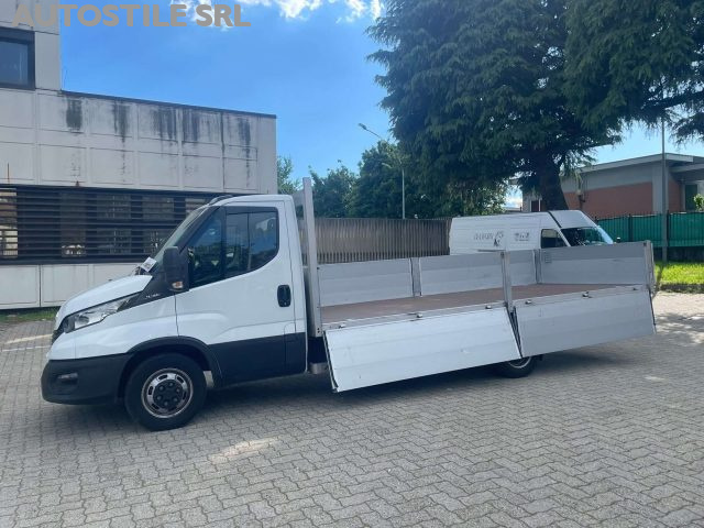 IVECO Daily 35C14 140CV *CASSONE FISSO 5 Metri * GEMELLATO Immagine 4