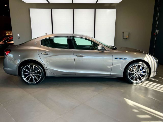 MASERATI Ghibli mhev 330cv auto Immagine 3