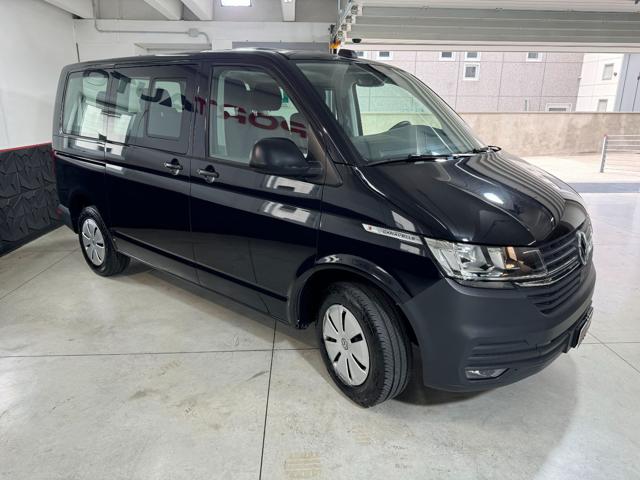 VOLKSWAGEN Caravelle 2.0 TDI 150CV DSG T6 9 POSTI Immagine 2