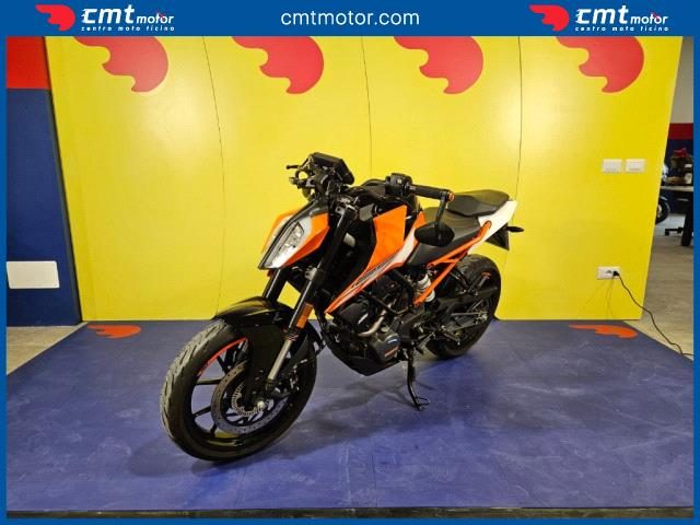 KTM 125 Duke Garantita e Finanziabile Immagine 3