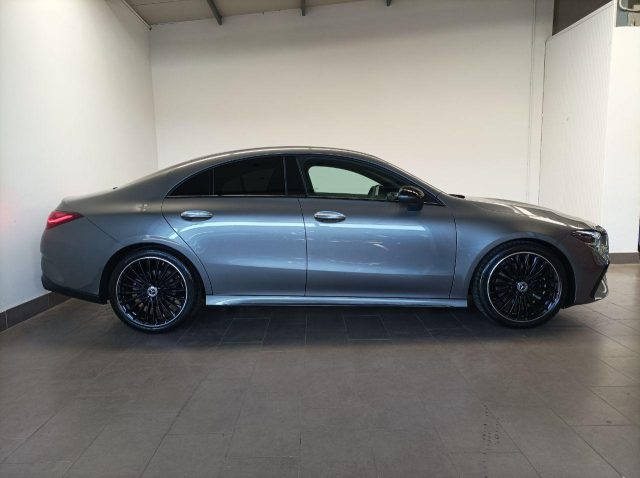 MERCEDES-BENZ CLA 200 d Automatic AMG Line Premium Immagine 1