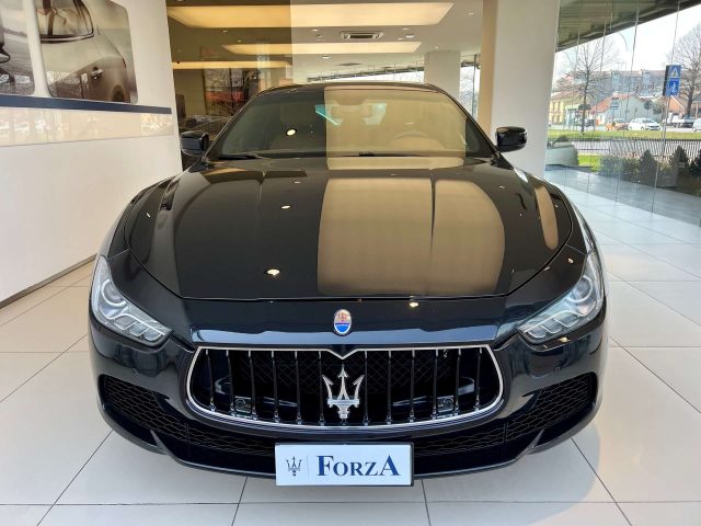 MASERATI Ghibli 3.0 V6 bt 330cv auto Immagine 1