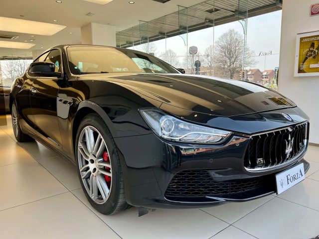 MASERATI Ghibli 3.0 V6 bt 330cv auto Immagine 2