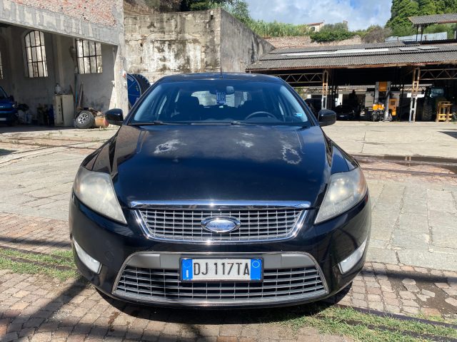 FORD Mondeo 1.8 TDCi 125 CV Station Wagon Titanium Immagine 2