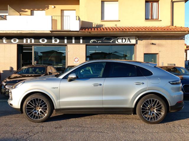 PORSCHE Cayenne Coupé 3.0 V6 E-Hybrid Platinum Edition Immagine 2