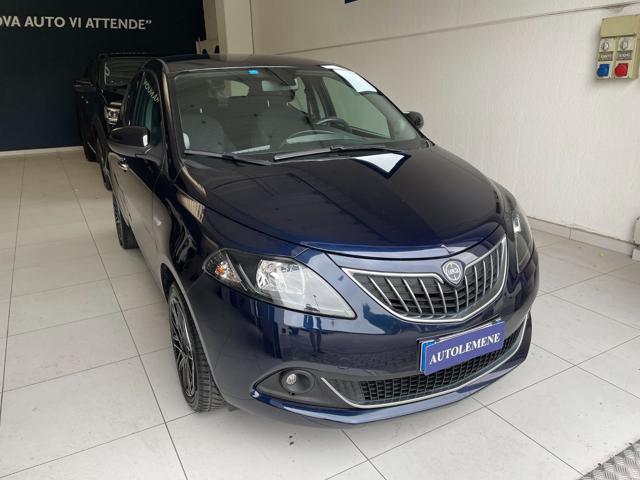 LANCIA Ypsilon 1.0 FireFly 5p S&S Hybrid Gold PER NEOPATENTATI Immagine 0